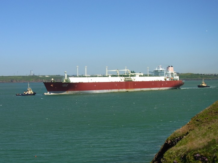 Pilot Boat Hits Shell-managed LNG Carrier, Three Crew Injured