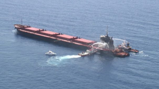 Fire Engulfs Italian Pusher Tug Ursa Major (Video)