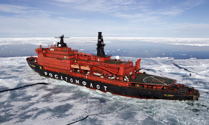 The nuclear icebreaker “50 Let Pobedy” (50 Years of Victory) sails off for a memorable expedition to the North Pole