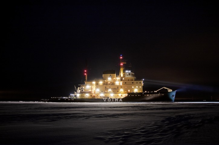 Icebreaker Voima heads to assist traffic in the eastern Gulf of Finland