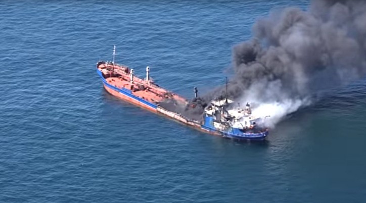 Russian tanker Palflot-2 catches fire in Caspian Sea, 1 crew member reported killed (VIDEO)