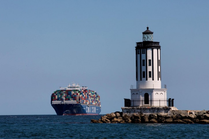 Port of Los Angeles expands incentive grant program to reduce ship emissions