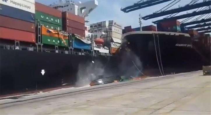 Large container ships collide in Karachi Port; Reports for 21 floating containers; Port temporarily closed (Video)