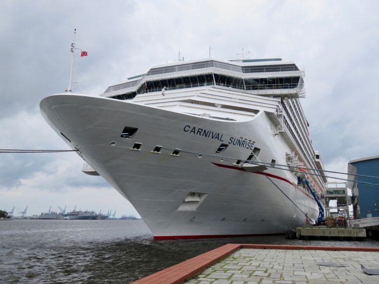 Port Everglades Welcomes Carnival Sunrise to Her New Winter Homeport