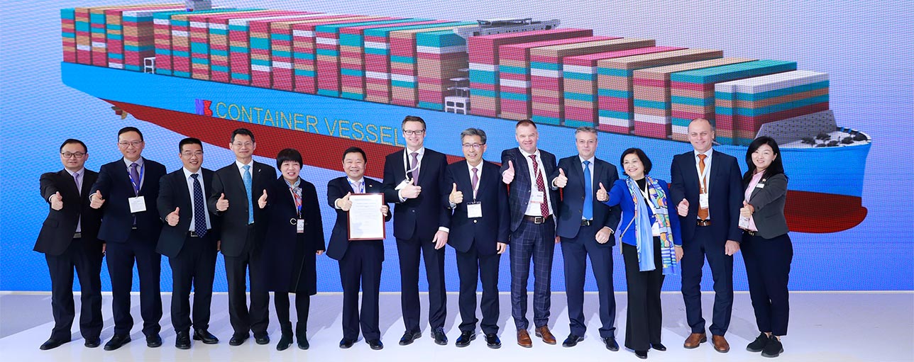 DNV GL awards Hudong-Zhonghua AiP certificate for gas-fueled 25000 TEU containership design