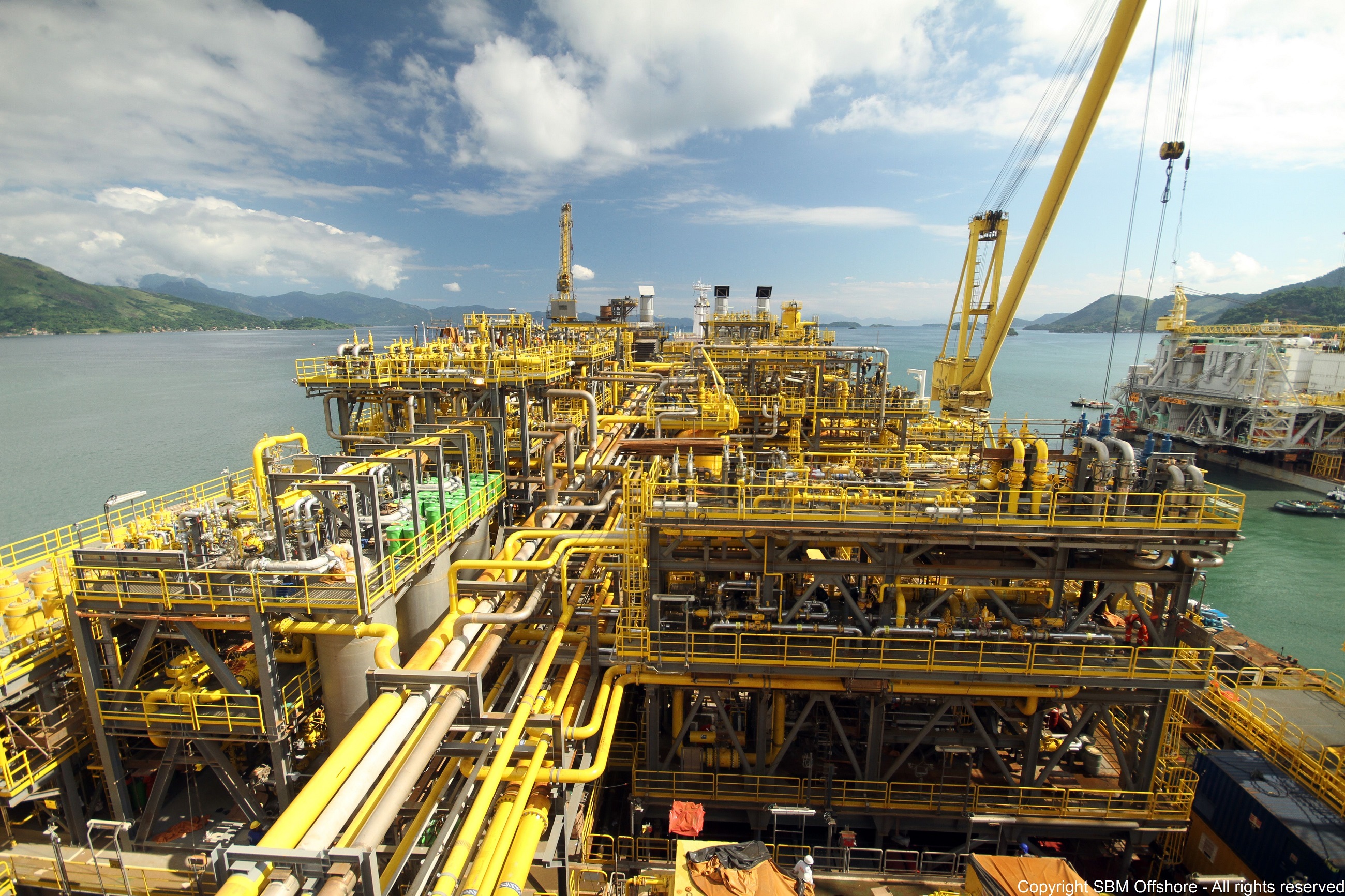 SBM Offshore signs FPSO Sepetiba contracts