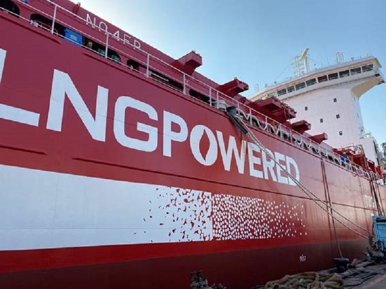 Containerships takes delivery of its fourth LNG-powered vessel - ContainerShips Arctic