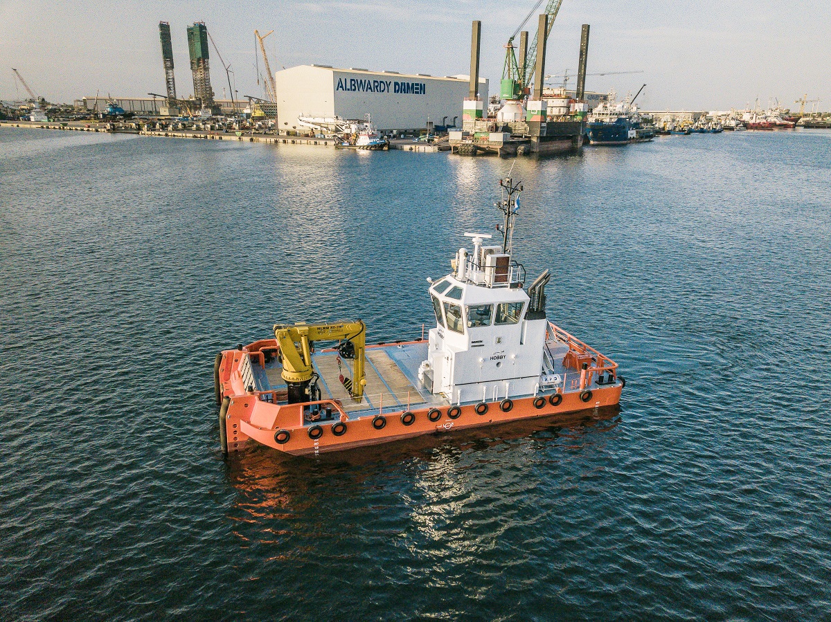 Damen delivers two new vessels to RAK Ports