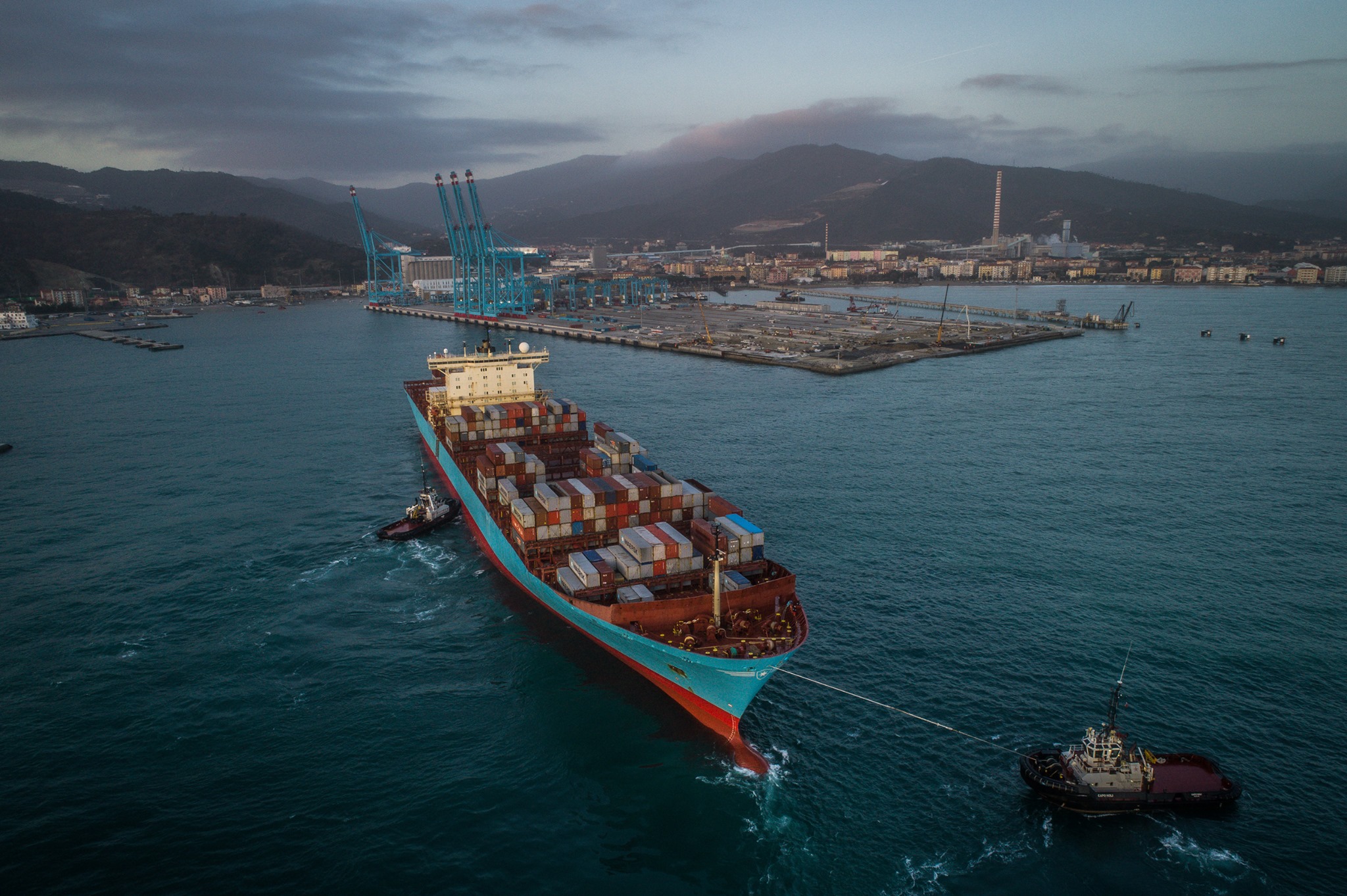 Maersk links new $5.0bn revolving credit facility to its CO2 performance