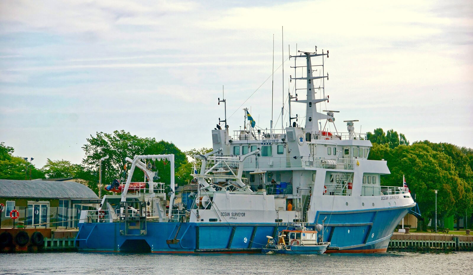 Damen Oskarshamnsvarvet Sweden wins life extension contract for survey vessel Ocean Surveyor