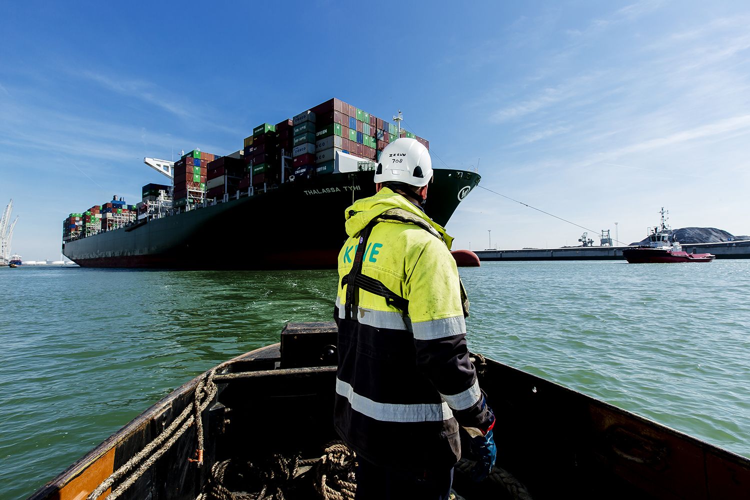 Port of Rotterdam remains operational after stricter government measures
