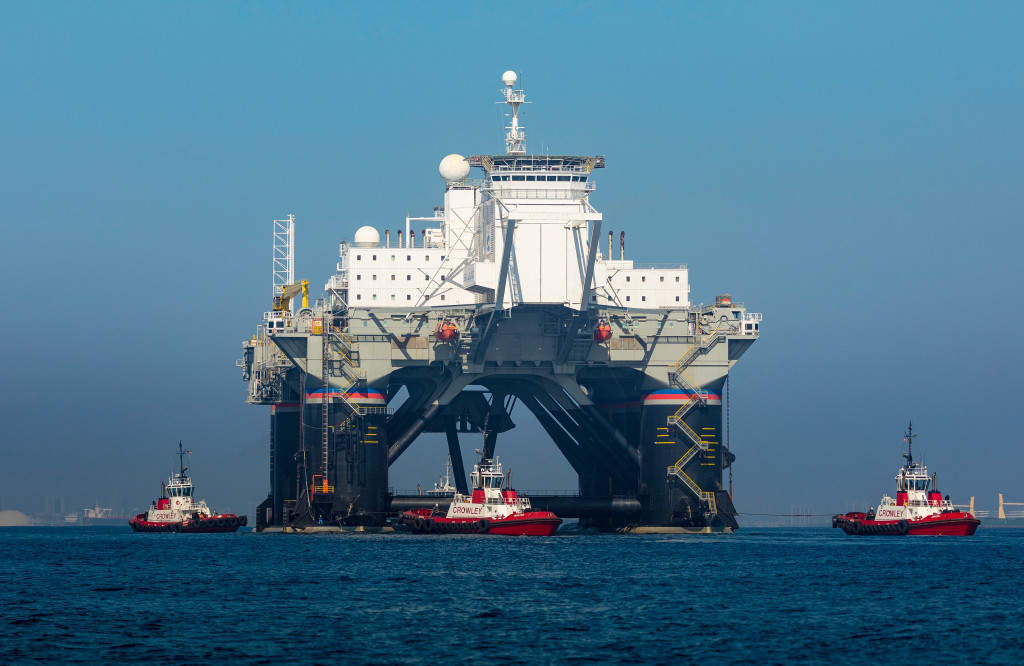 Crowley Tugs Work Together to Load LP Odyssey Launch Platform for Offshore Ship Transfer