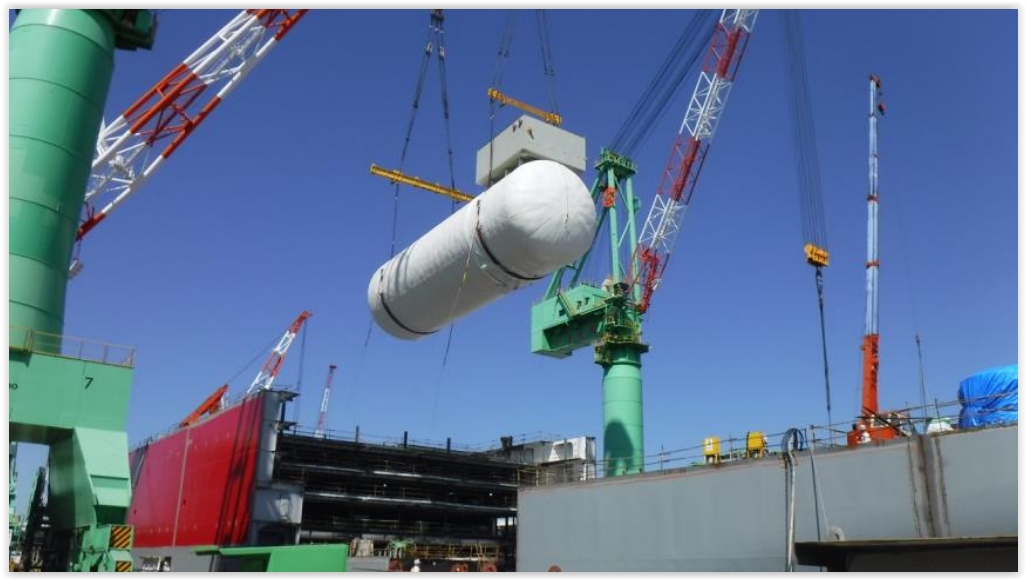 LNG fuel tanks installed on K-Line's car carrier