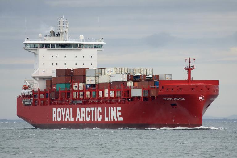Eimskip and Royal Arctic Line co-operation commences in June