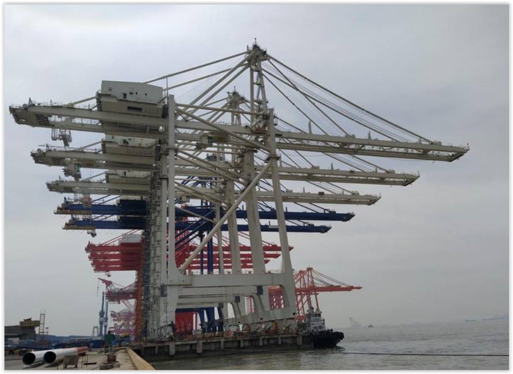 Port of Oakland’s largest terminal gets three giant cranes in fall