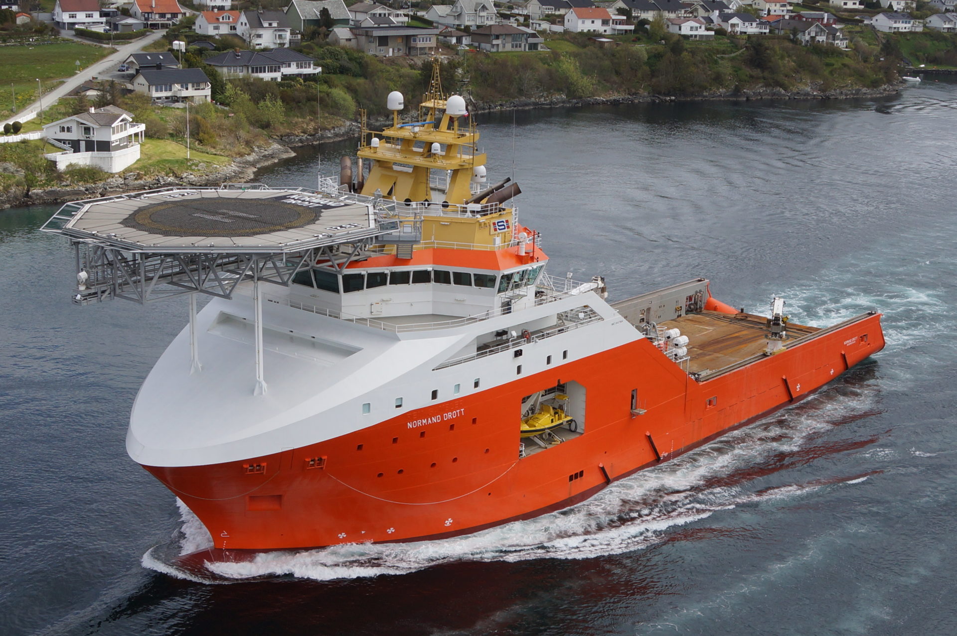 Ten Solstad Offshore vessels departing for Russia and Africa