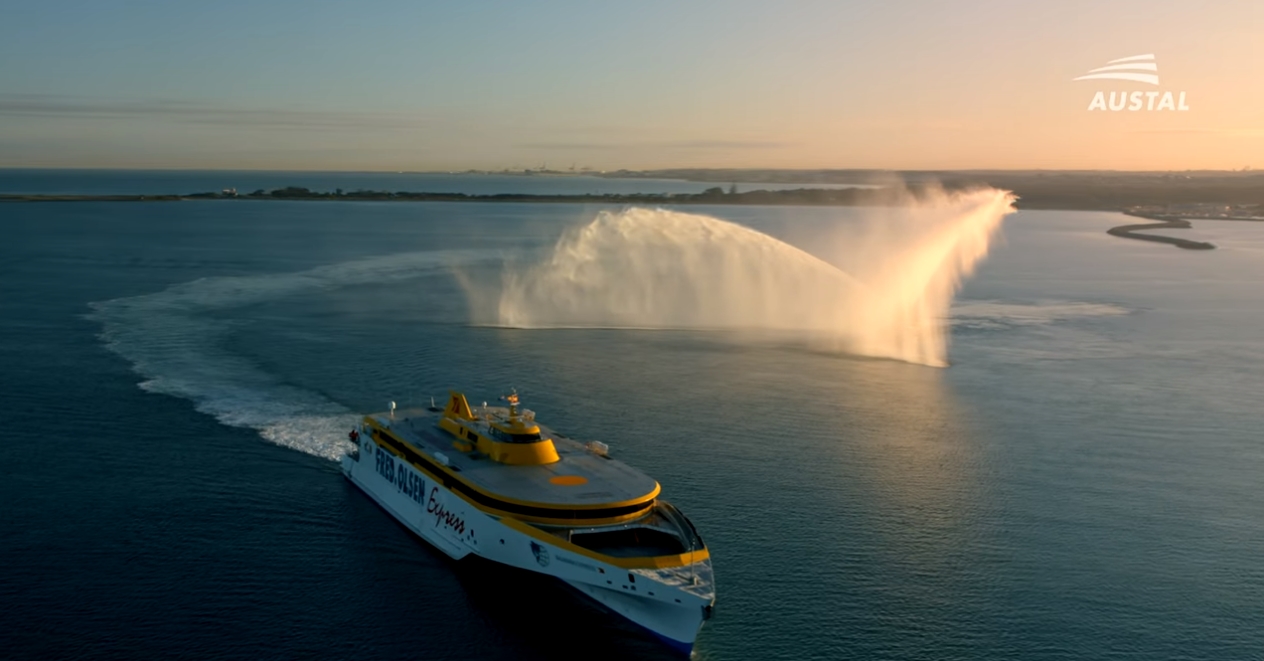 WATCH: Austal Australia farewells Bajamar Express including Water Salute by Svitzer