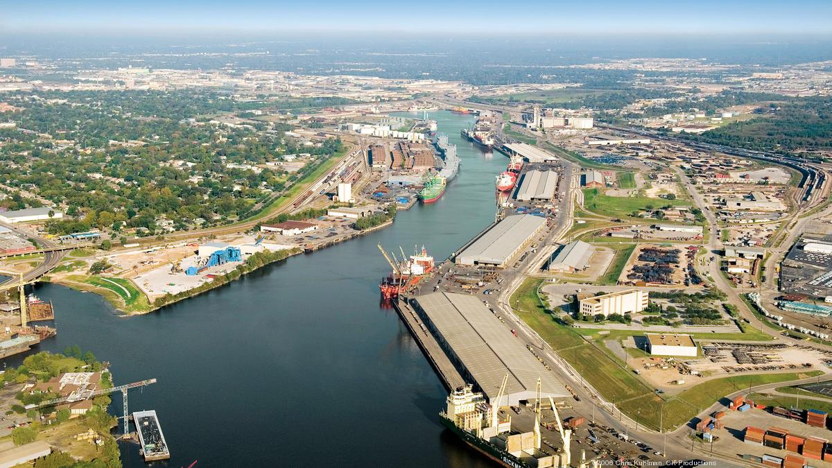 Enterprise Co-Loads Export Vessels at Houston Ship Channel Terminals in Industry First