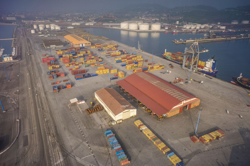 Containerships and APM Terminals Gijon form an eco-friendly logistic chain connecting major Spanish cities to the UK and Ireland