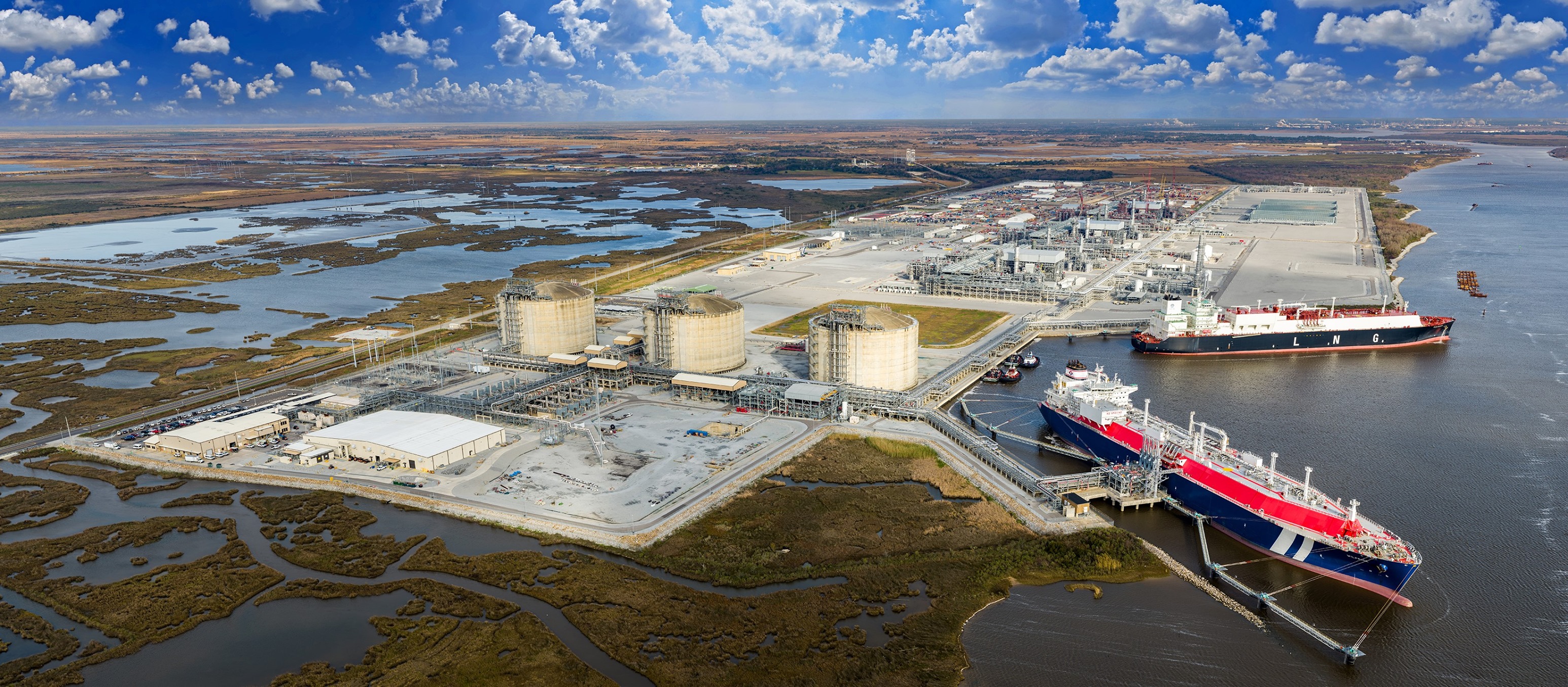 Cameron LNG Reaches Full Commercial Operations