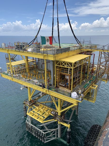 Heerema installs Yaxche platform offshore Mexico for Pemex