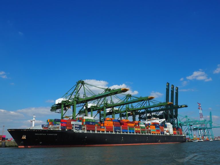 Seaspan Announces Continued Growth Acquiring Two High-Quality 12,000 TEU Containerships on Long-Term Charter