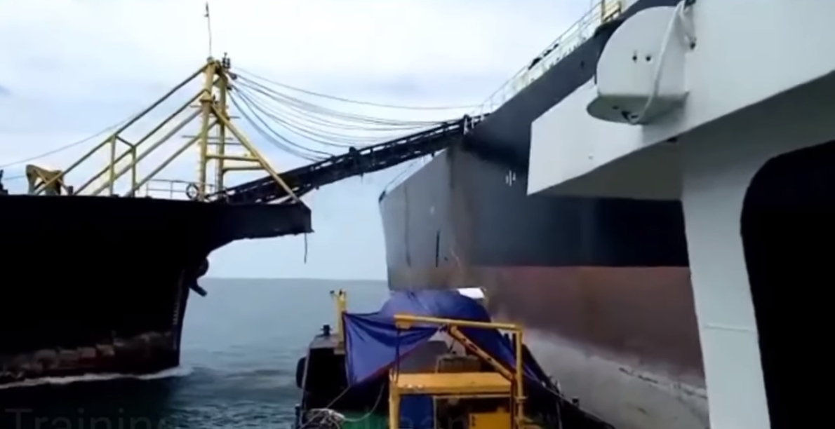Dredger struck tanker at full-speed in Malacca Strait