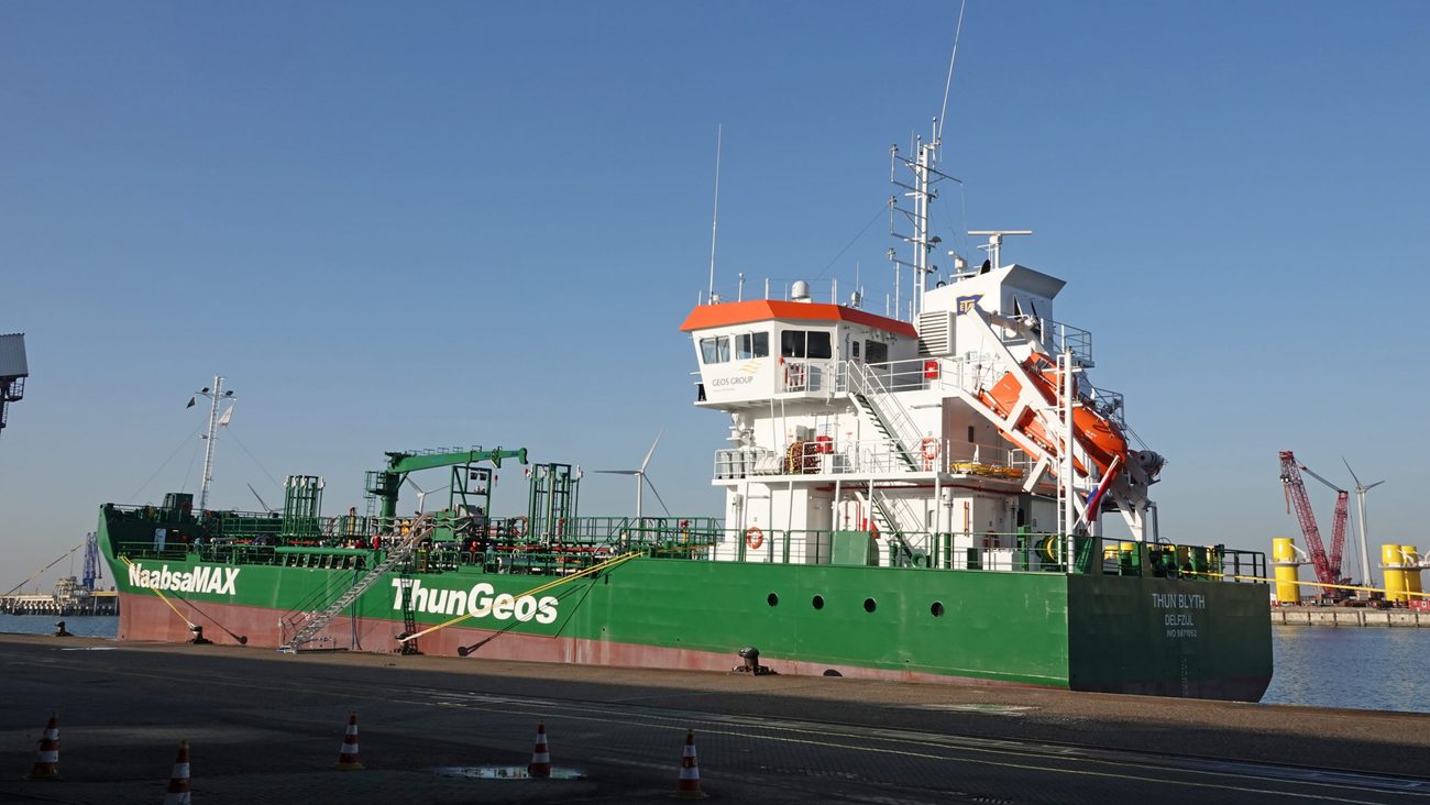 Thun Blyth - First NaabsaMAX product tanker delivered to Geos Group (Video)