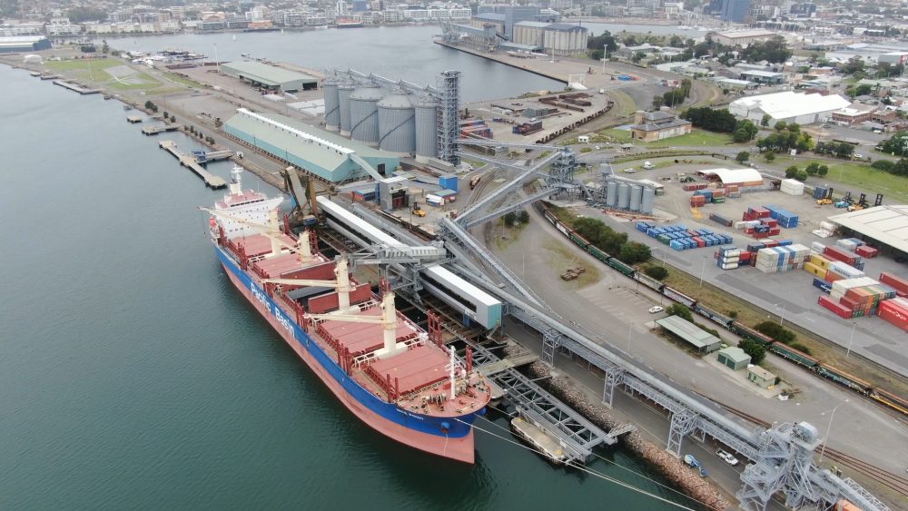 Newcastle wheat shipment first of many as exporters roar back into global markets