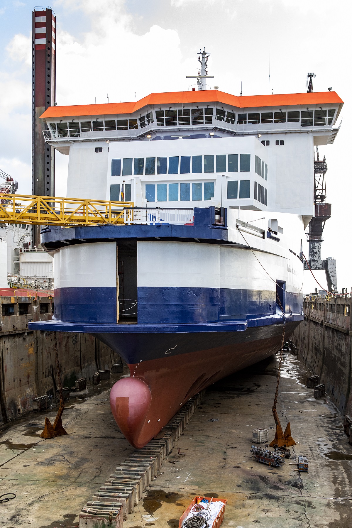 Damen Group Subsidiaries join forces for race to get P&O Ferries’ Pride of Canterbury back to work