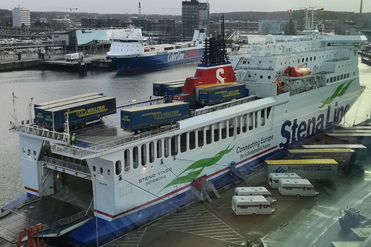 Kiel can nearly maintain its cargo handling volumes