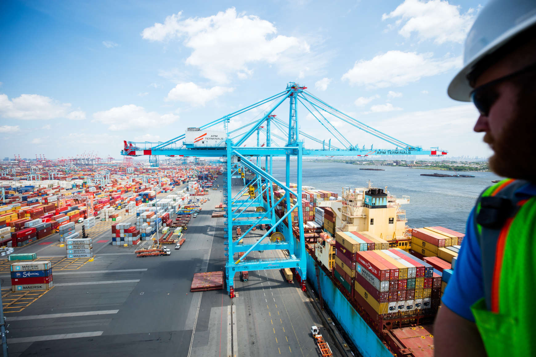 APM Terminals Elizabeth converts to green energy