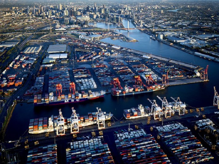 Port of Melbourne and Qube agreement to help ease shipping container congestion