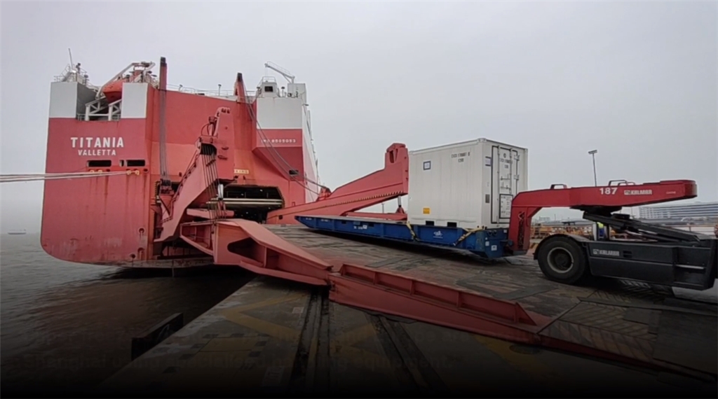 Wallenius Wilhelmsen: Shipping freezers for Covid-19 vaccines with RoRo