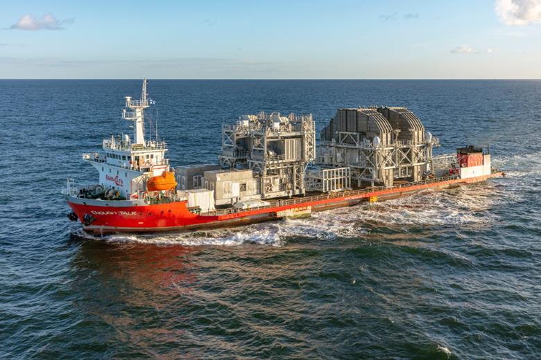 Flat-deck heavy lift vessel Enough Talk transports FPSO kit