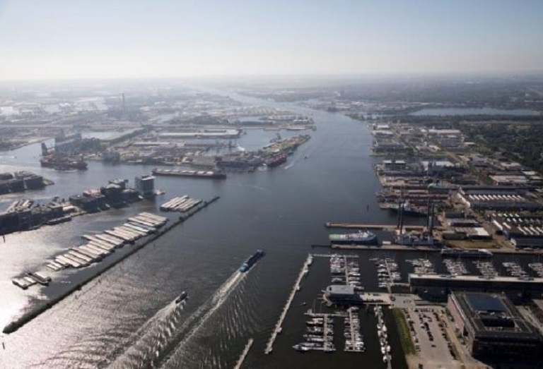 H2Gate: towards transhipment of 1 million tons of green hydrogen in the Amsterdam port