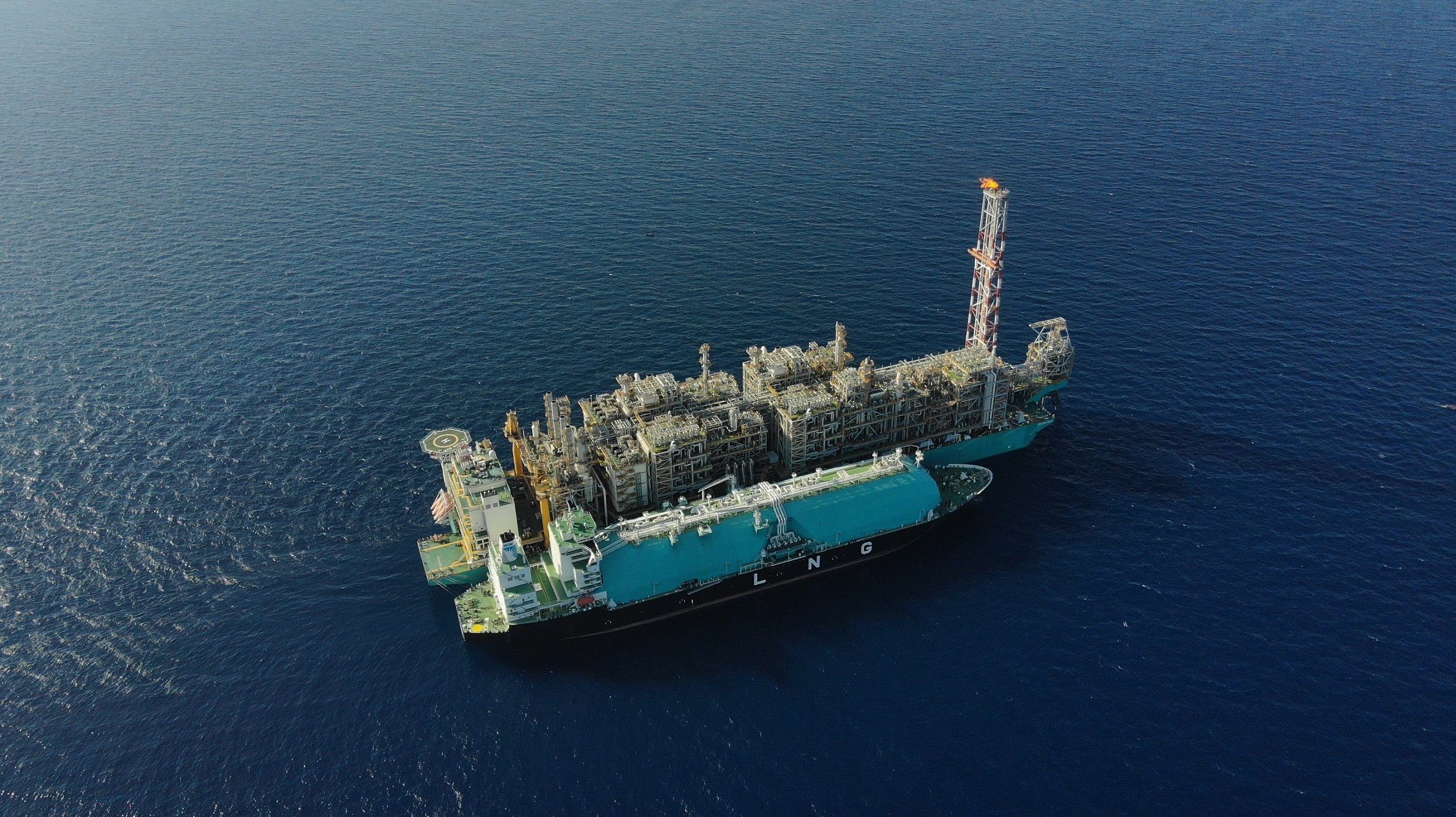 PETRONAS Becomes World's First To Produce LNG From Two Floating ...