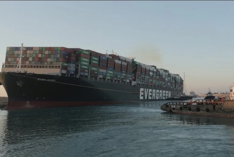 “Challenge still ahead” to free container ship EVER GIVEN in Suez Canal