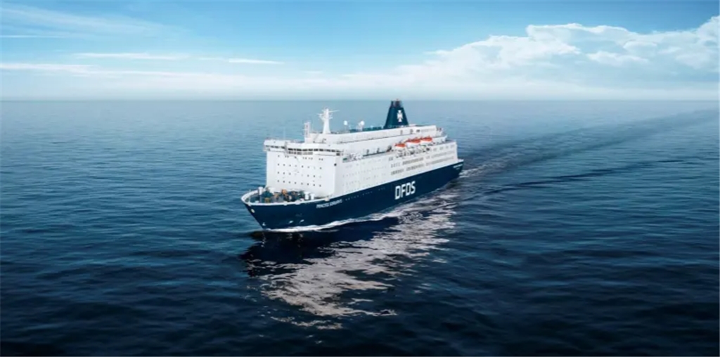DFDS shortens Channel journey time for freight customers through space charter agreement