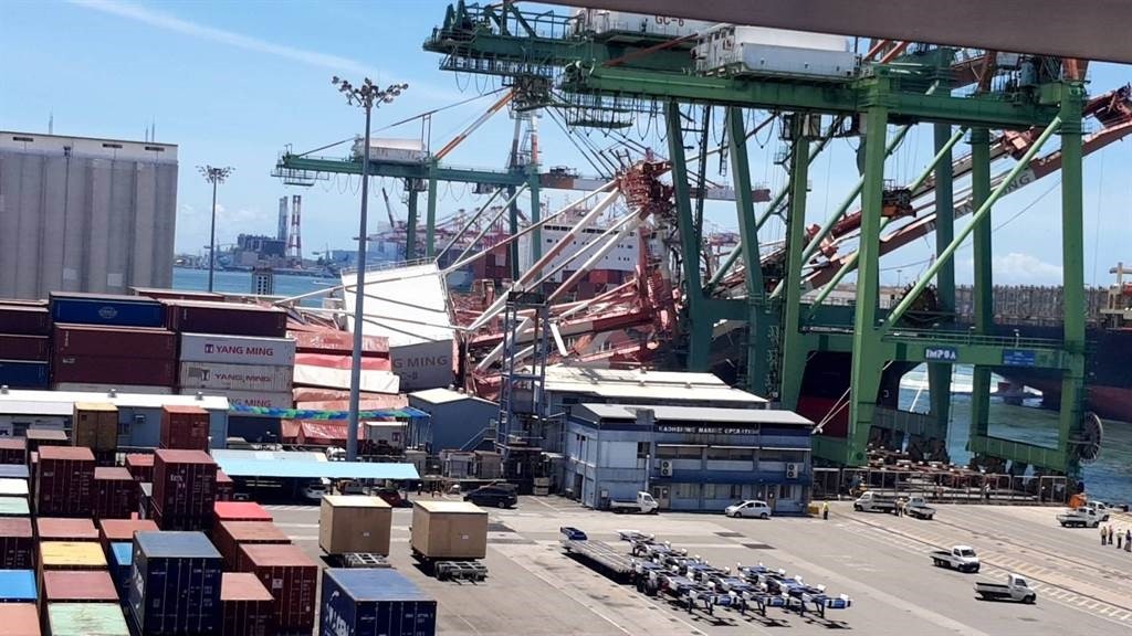 Massive container crane collapse at Kaohsiung port