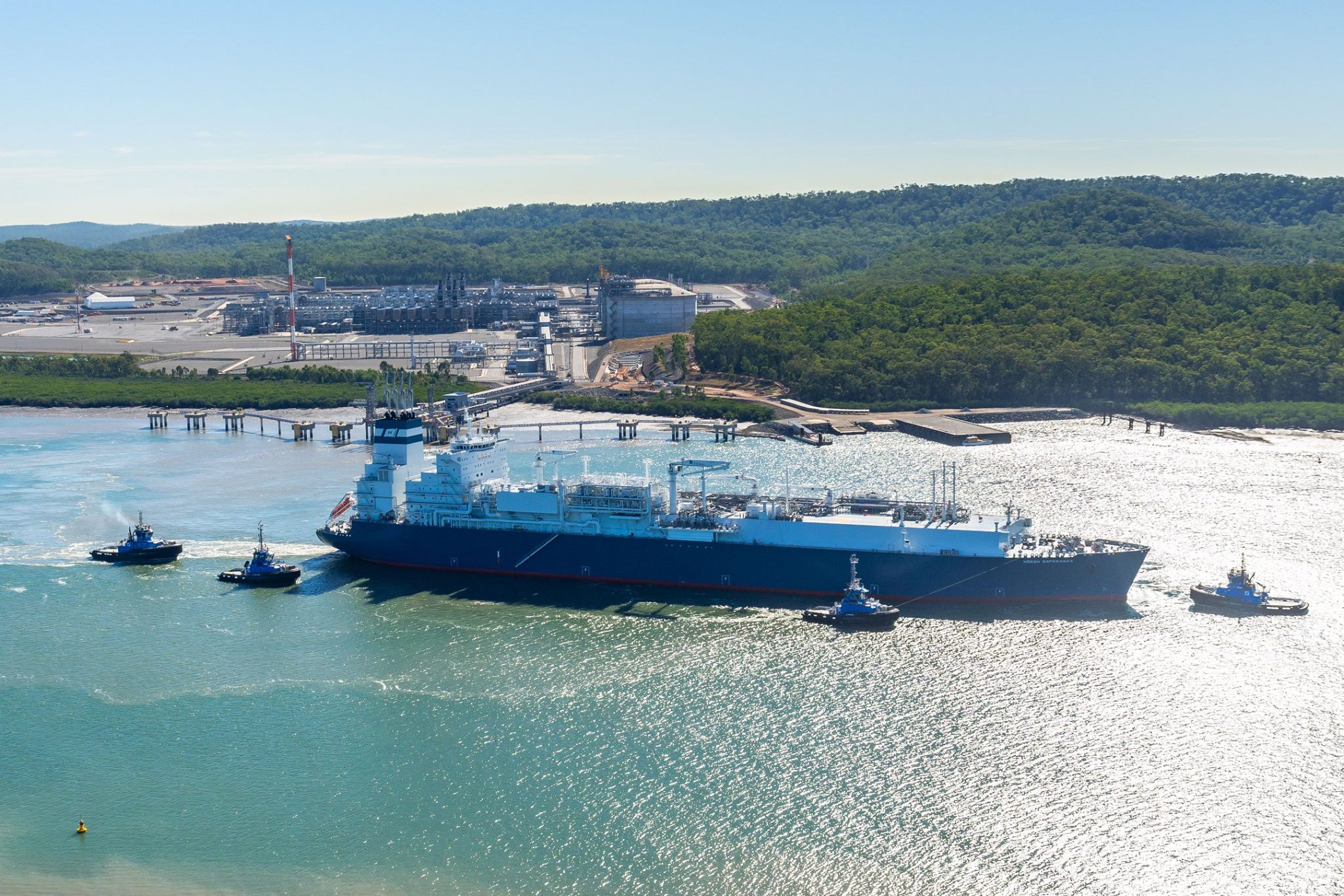 Höegh LNG Acquires Minority Stake in Gen2 Energy and Signs Cooperation Agreement on Seaborne Logistics for Green Hydrogen