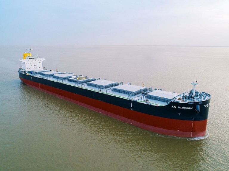 Kawasaki Heavy Industries delivers bulk carrier KN Blossom