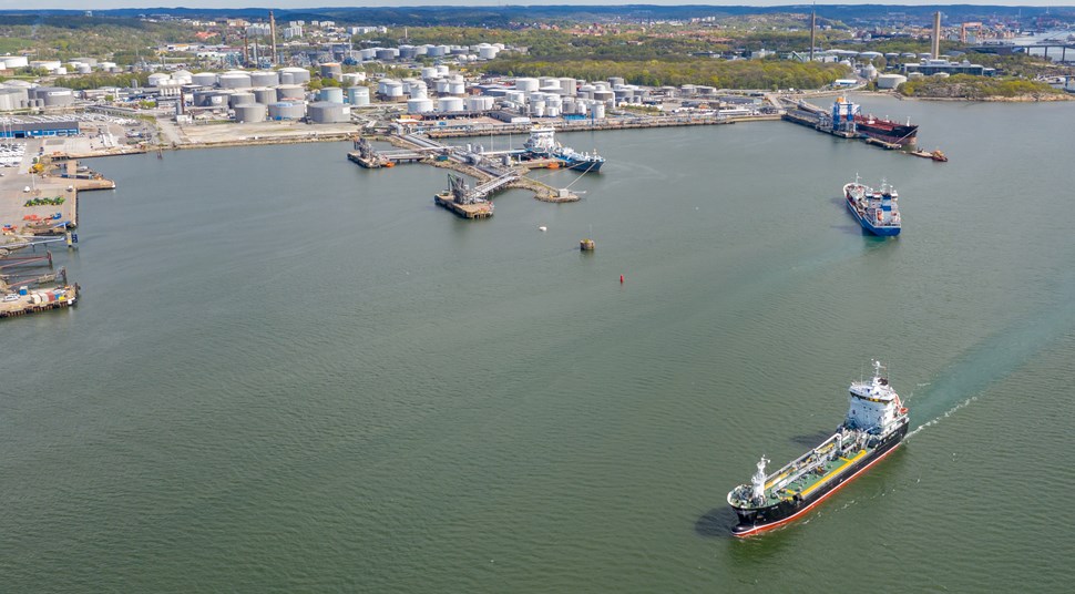 The Port of Gothenburg will offer shoreside power for tankers from 2023