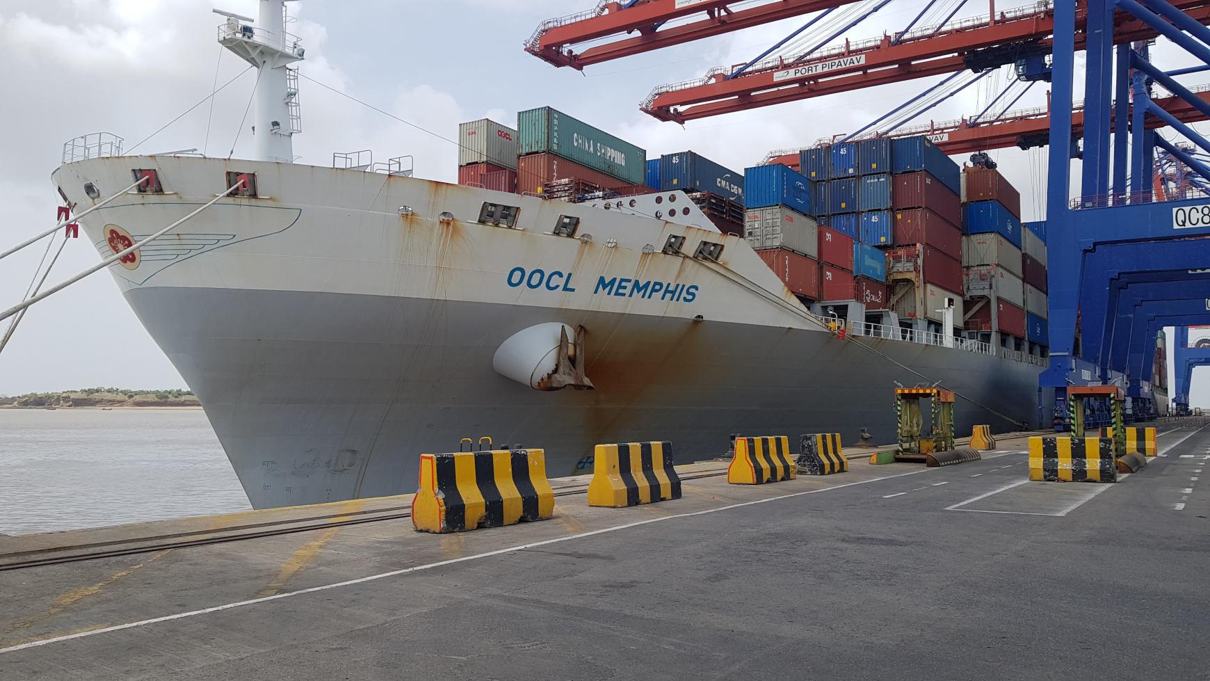 CI1 service makes inaugural call at APM Terminals Pipavav