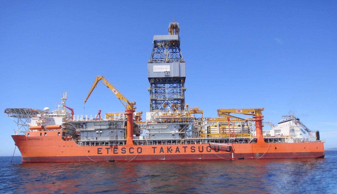 Petrobras renews drillship contract in Brazil