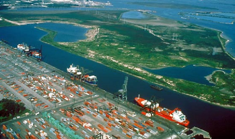 Port of Houston signs partnership agreement on ship channel dredging project