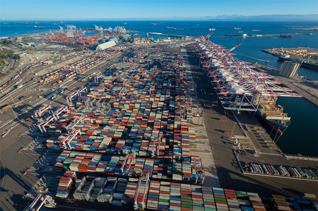 Port reaches milestone at Long Beach Container terminal