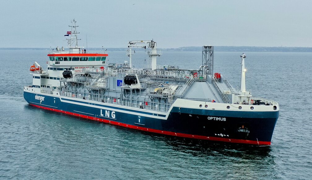 Elenger presents new LNG bunkering vessel