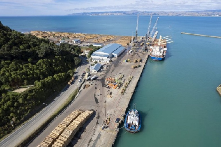 Eastland Port signs Wharf 7 rebuild contract