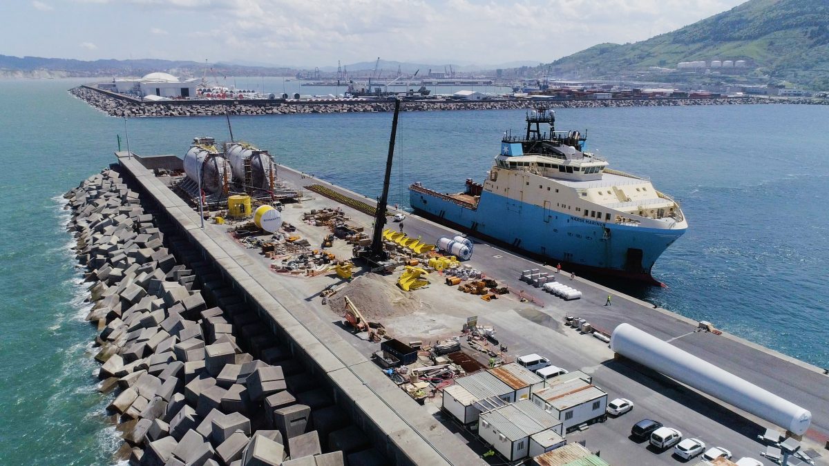 Maersk Supply Service successfully completed the offshore mooring installation of the DemoSATH floating wind project